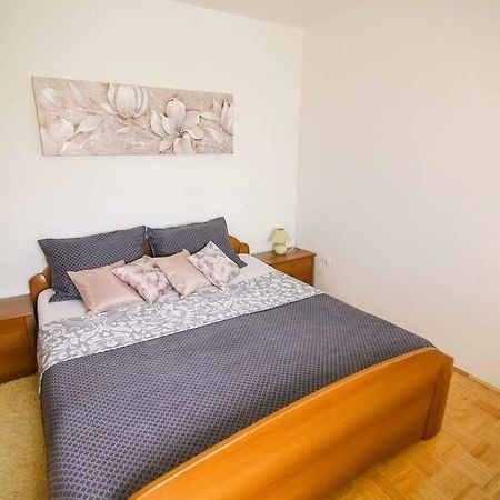 Kuca Za Odmor Luca Apartment Posedarje Exterior photo