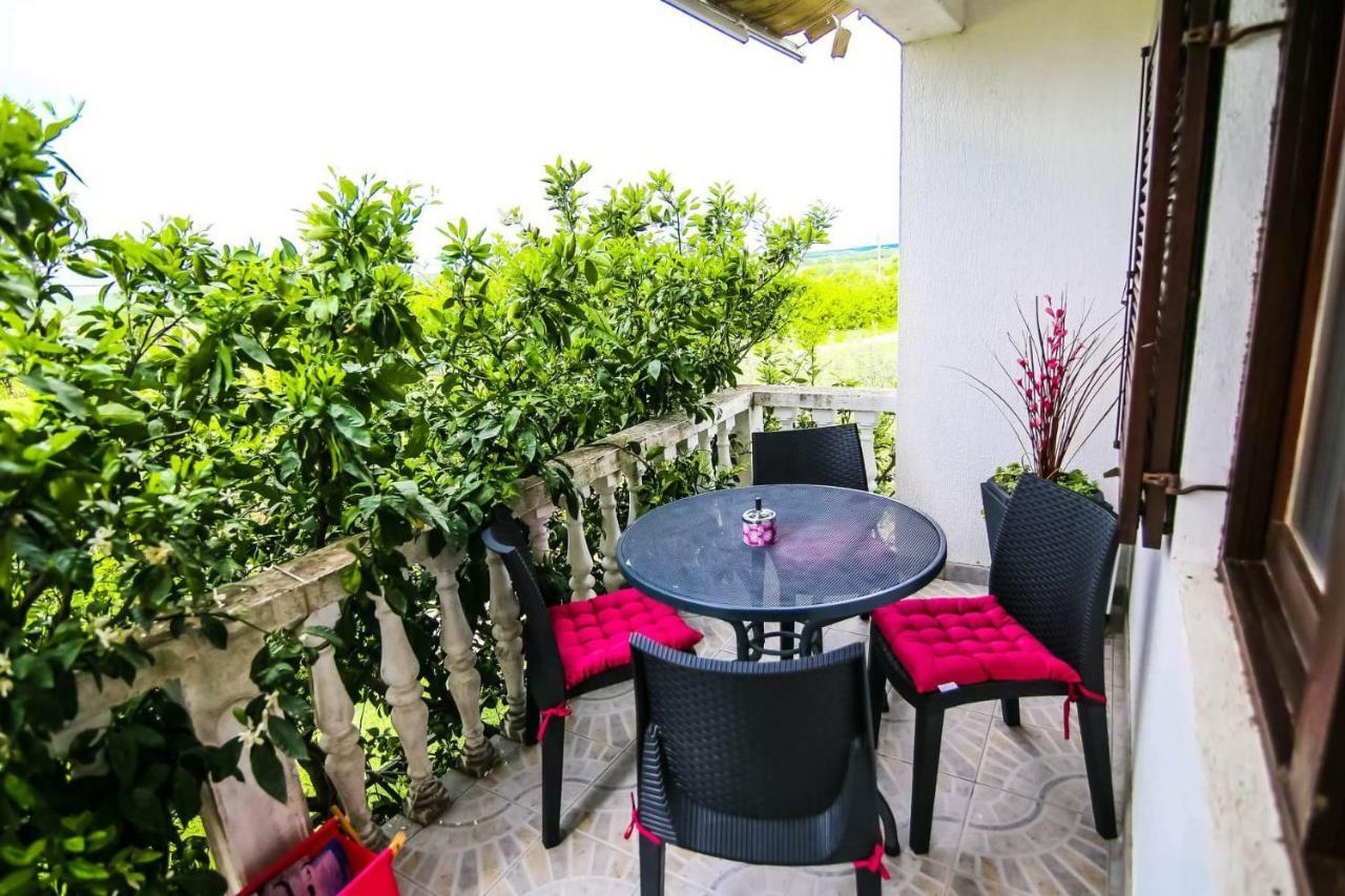 Kuca Za Odmor Luca Apartment Posedarje Exterior photo