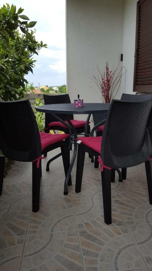 Kuca Za Odmor Luca Apartment Posedarje Exterior photo